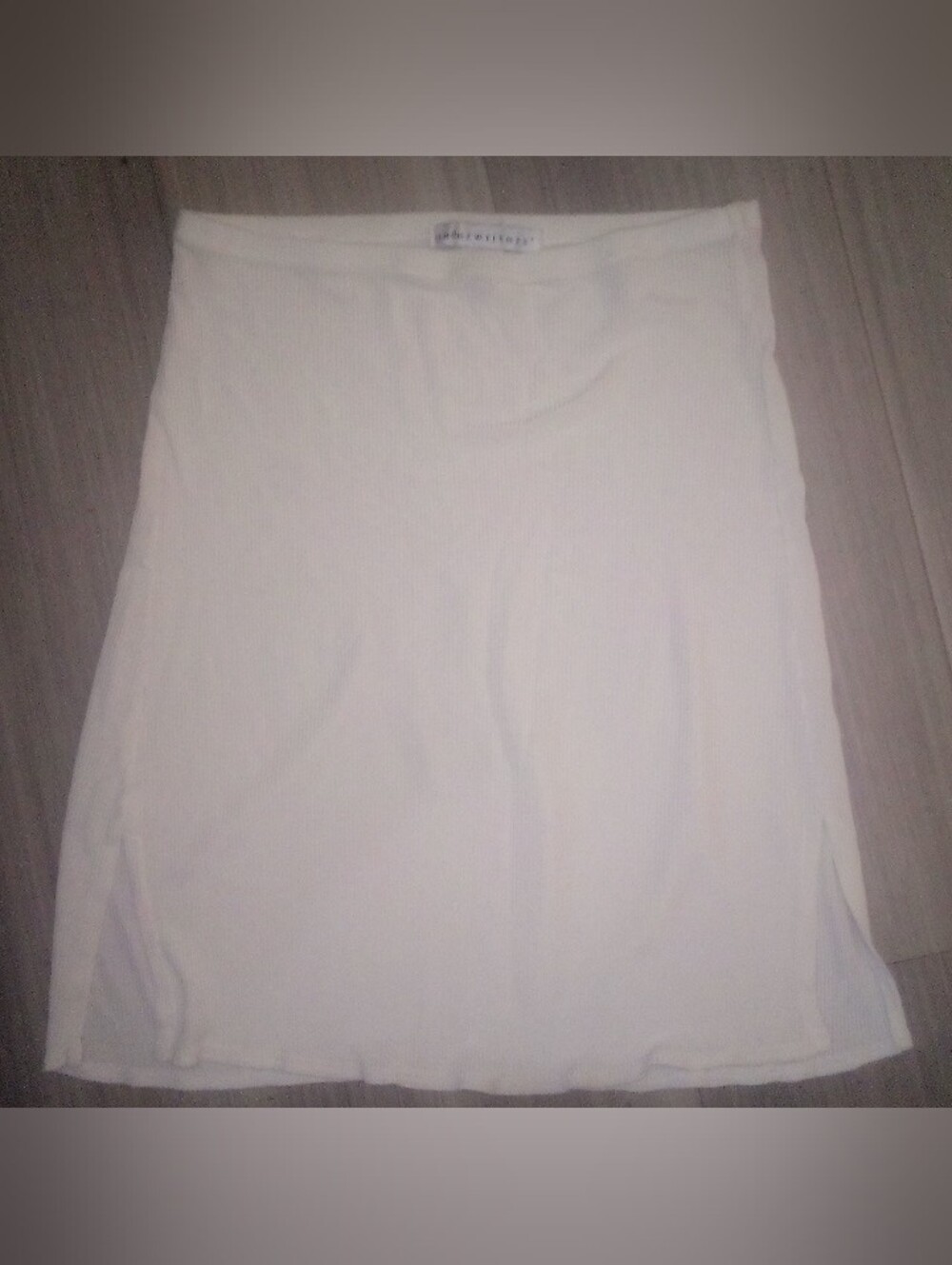 NWOT: UNDERWRITERS (VINTAGE); *DEADSTOCK, 100% SILK MINI SKIRT, OFF WHITE/SMALL.